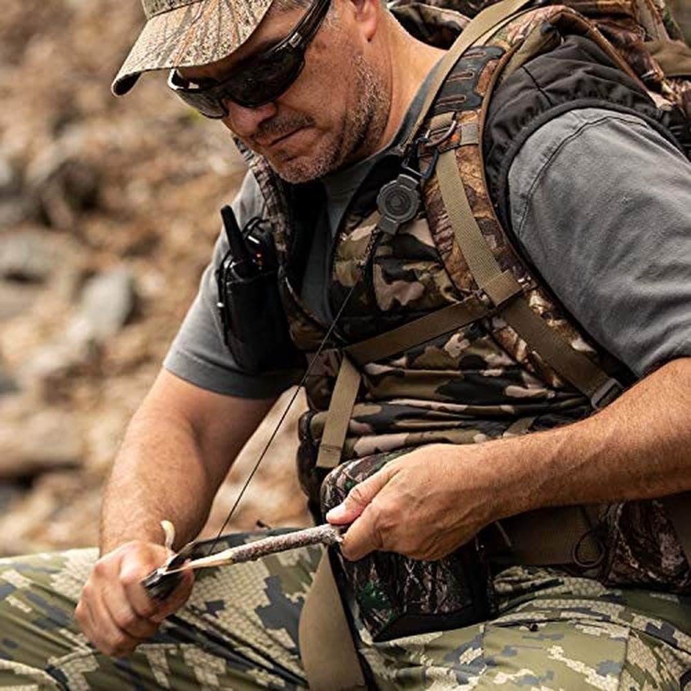 Description for Boomerang Tool Retractable Gear Tether, Hook & Loop Strap, 24" Retractable Cord, 4 oz. Retraction, Green Polycarbonate Case, Universal Attachment